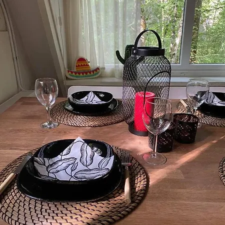 Rustig Gelegen, Comfortabele En Gerenoveerde Tiny House Op Wandelafstand Chalet Durbuy