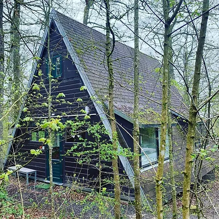 Rustig Gelegen, Comfortabele En Gerenoveerde Tiny House Op Wandelafstand Chalet Durbuy