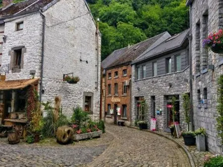 La Catrina - Toplocatie In De Ardennen - Nr 041 *